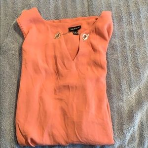Sleeveless Dark Pink Crepe Shirt